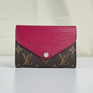 Louis Vuitton Sarah Multicartes Wallet Monogram Canvas